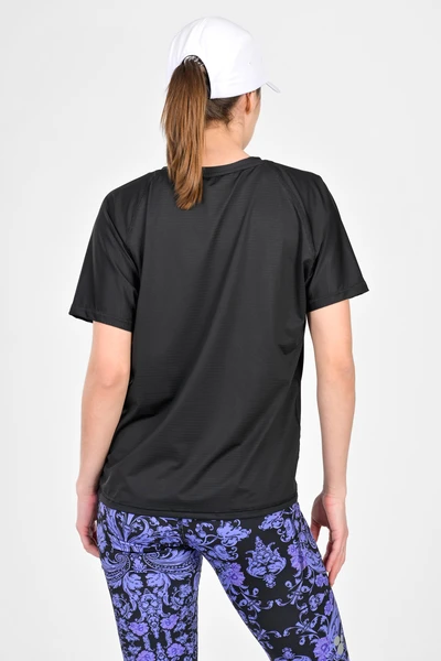 Volné sportovní tričko Black